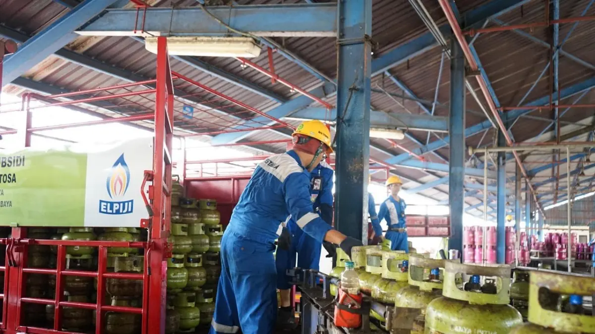 TAMBAH STOK:&nbsp;Pertamina Patra Niaga memperkuat kesiapan pasokan energi di Bali dengan menambah distribusi LPG 3 kilogram sebanyak 212.800 tabung