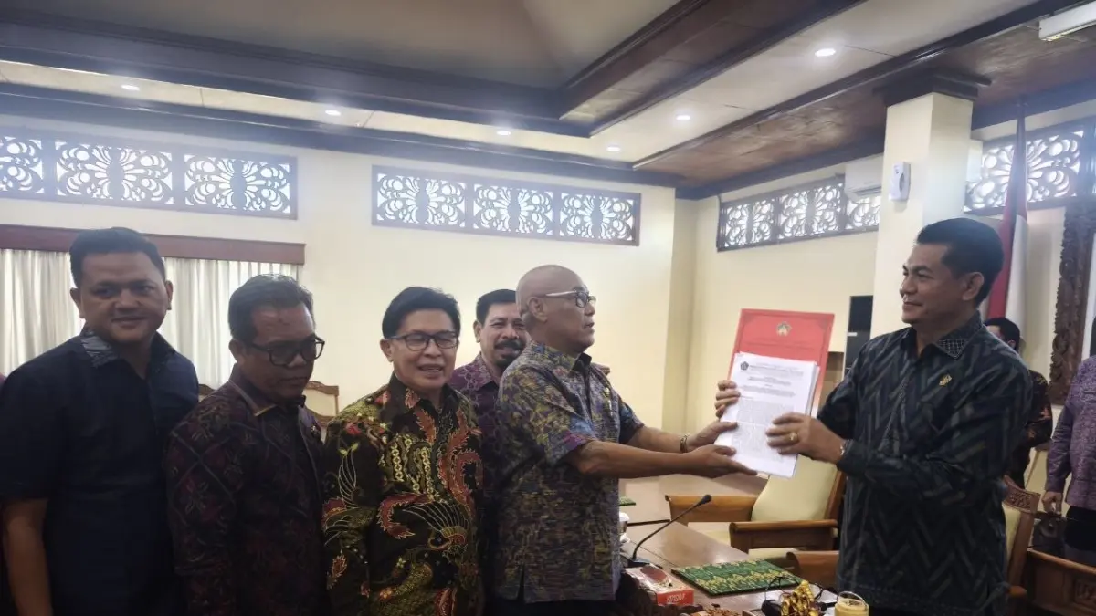 REKOMENDASI:&nbsp;Rekomendasi tersebut disampaikan dalam rapat DPRD Bali, Selasa (2/6).