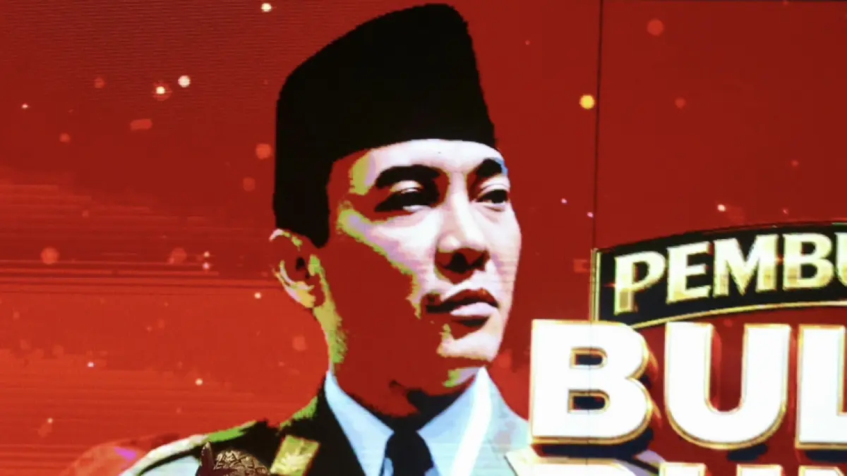 RESMI:&nbsp;Gubernur Bali Wayan Koster bersama Wakil Gubernur Bali I Nyoman Giri Prasta secara resmi membuka rangkaian Bulan Bung Karno VIII Tahun 2026 di Panggung Terbuka Ardha Candra, Art Center Denpasar, Senin (1/6).