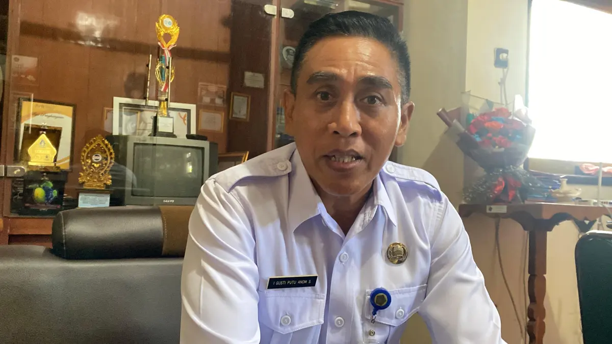 Kepala Dinas Pendidikan, Kepemudaan, dan Olahraga (Disdikpora) Kabupaten Jembrana, I Gusti Putu Anom Saputra. (I Gde Riantory Warmadewa/Bali Express)