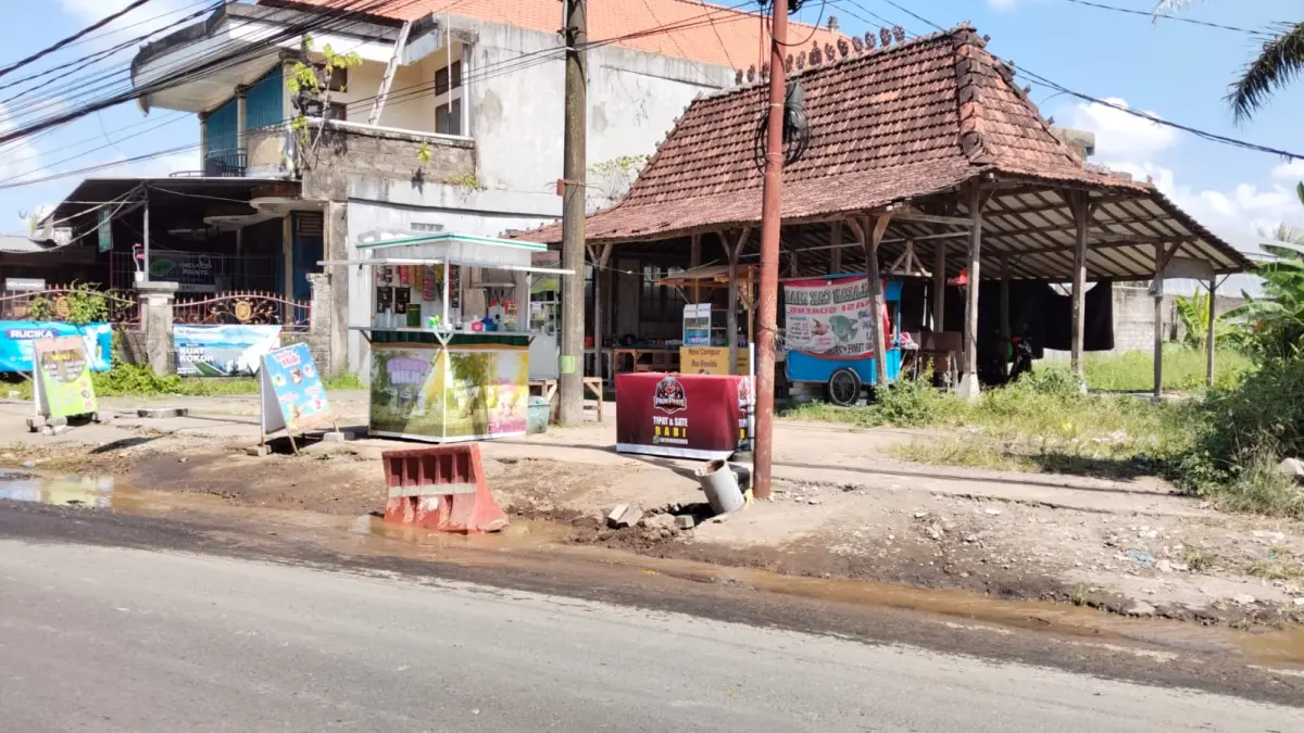 BOCOR : Lokasi pipa PAM Tirta Sanjiwani di Tebongkang, Singakerta.&nbsp;