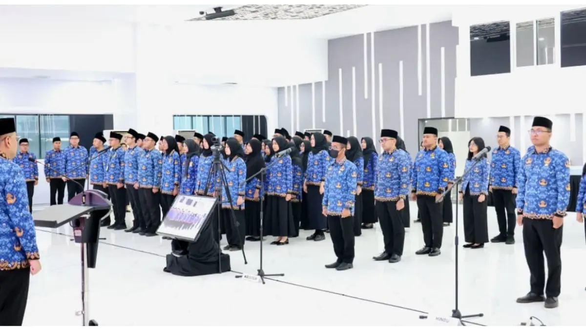 Wamen Ossy Ambil Sumpah/Janji 1.322 PNS Baru