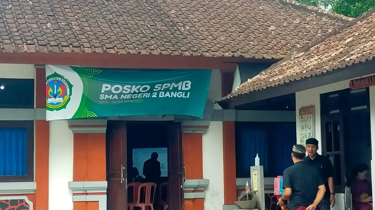 SMAN 2 Bangli membuka posko SPMB 2026. (I Made Mertawan/Bali Express)