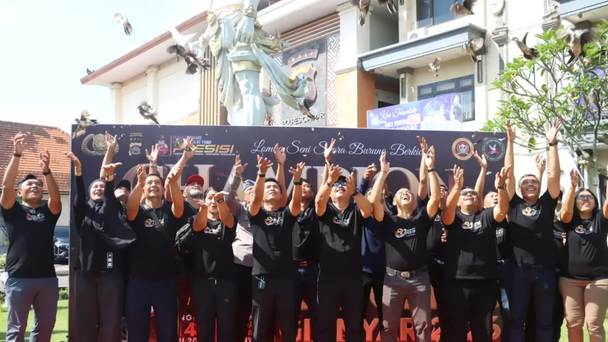 BURUNG : Pelepasan burung, serangkaian lomba burung berkicau Kapolres Cup 2026.