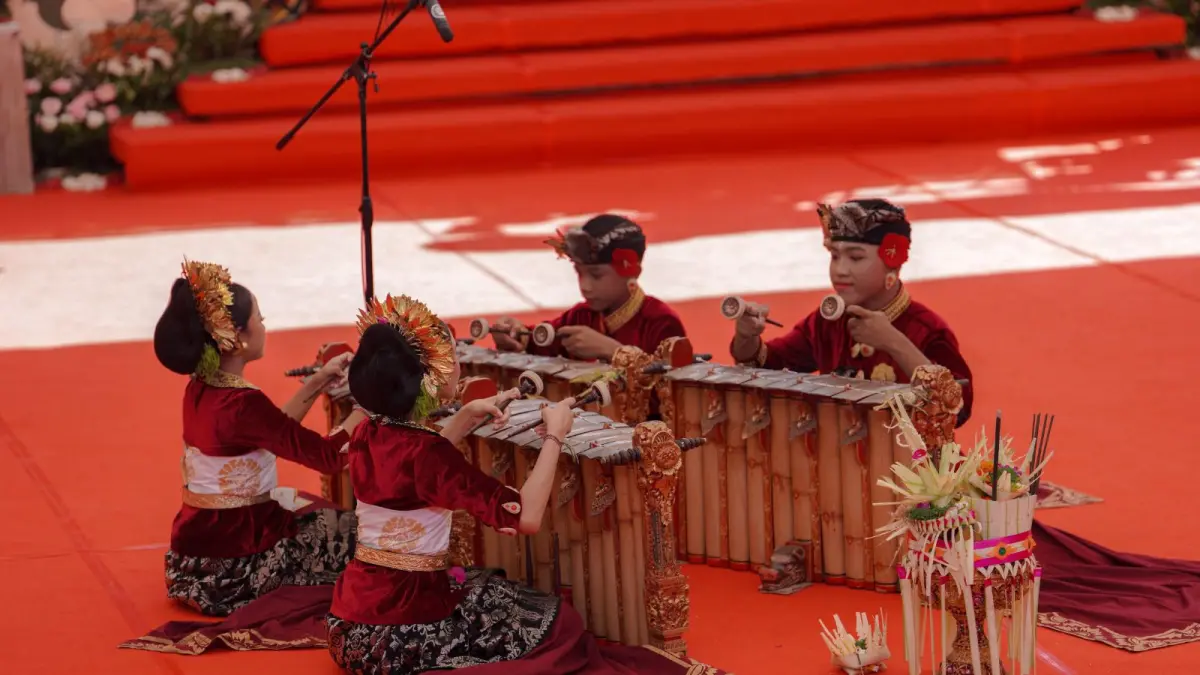 &nbsp;Duta Kabupaten Badung tampil dalam wimbakara (lomba) gender Pesta Kesenian Bali (PKB) 2026 di Kalangan Ayodya, Art Center, Denpasar, Senin (15/6/2026). (Ist)