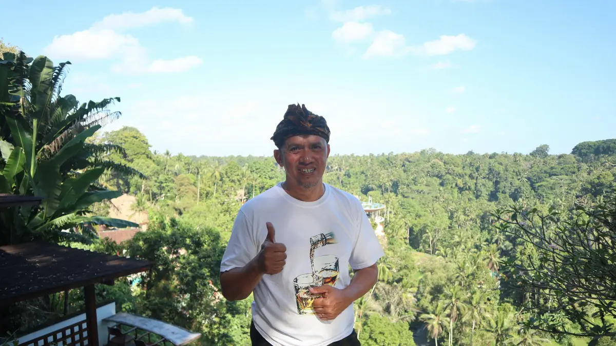 SAYAN : Wayan Sukarma, pemilik Sayan Point, destinasi favorit di Desa Sayan, Ubud.&nbsp;