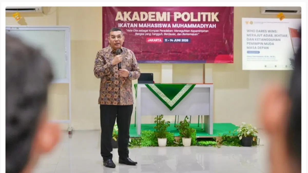 Wamen ATR/BPN Jadi Pembicara di Akademi Politik UMJ