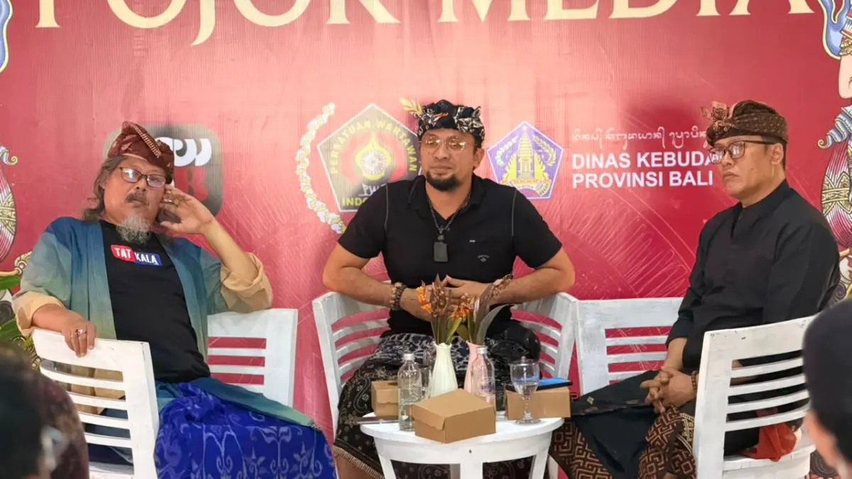 Diskusi Budaya Kawiya Bali yang berkolaborasi dengan PWI Provinsi Bali sebagai bagian dari rangkaian Pesta Kesenian Bali (PKB) XLVIII Tahun 2026 yang berlangsung di Gedung Perpustakaan Taman Budaya Bali, Kamis (25/6/2026), 
