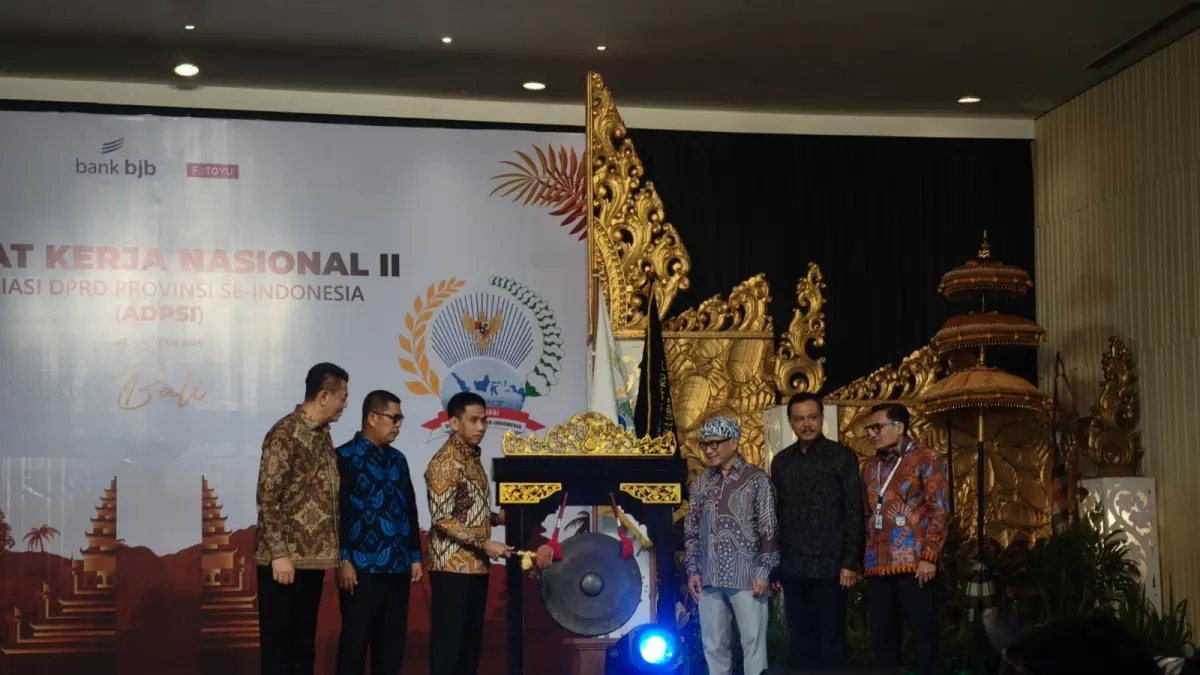 RAKERNAS:&nbsp;Rapat Kerja Nasional (Rakernas) II Asosiasi DPRD Provinsi Seluruh Indonesia (ADPSI) yang berlangsung di Prime Plaza Sanur Hotel, Denpasar, Senin (29/6)