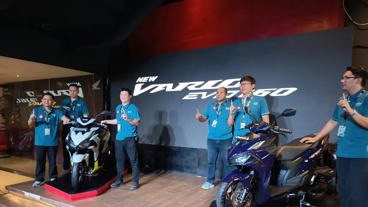BARU : Penampilan skutik sporti new Honda Vario Evo 160.