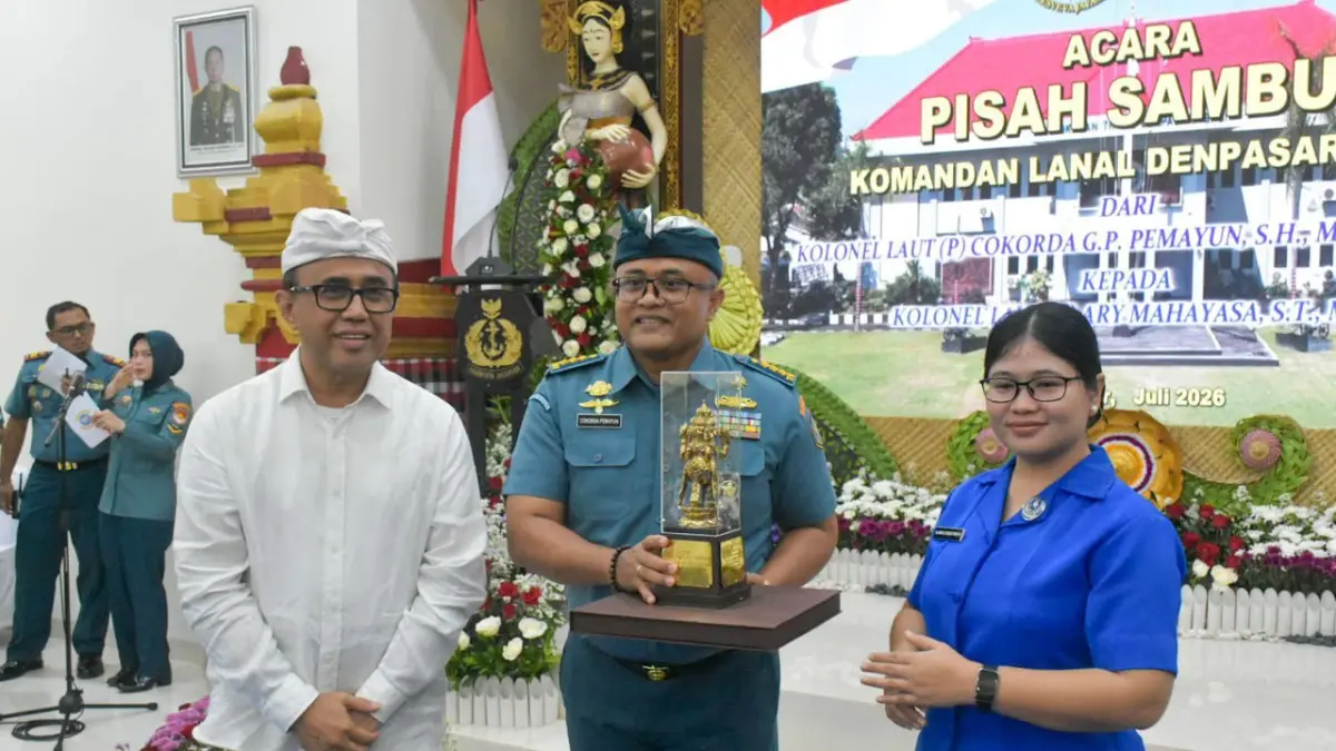 Wali Kota Denpasar, I Gusti Ngurah Jaya Negara saat menghadiri acara Serah Terima Jabatan (Sertijab) sekaligus Pisah Sambut Komandan Pangkalan TNI Angkatan Laut (Danlanal) Denpasar 