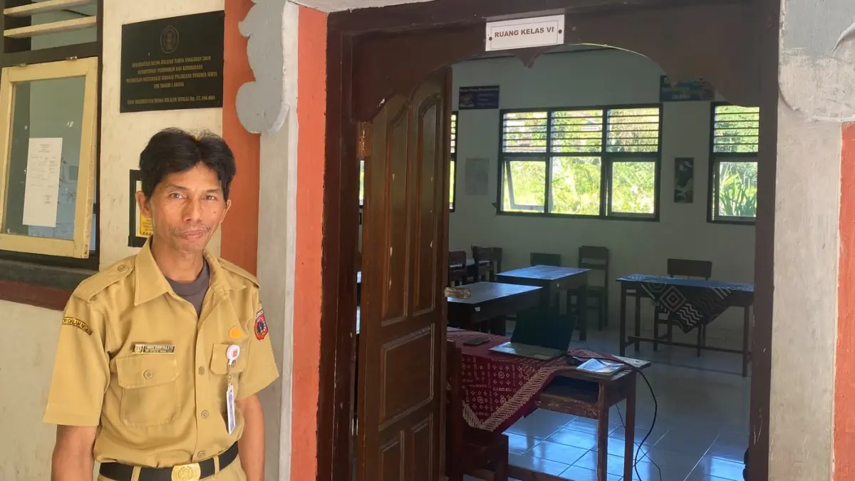 Kepala SDN 6 Bhuana Giri I Made Suartika. (Ist)