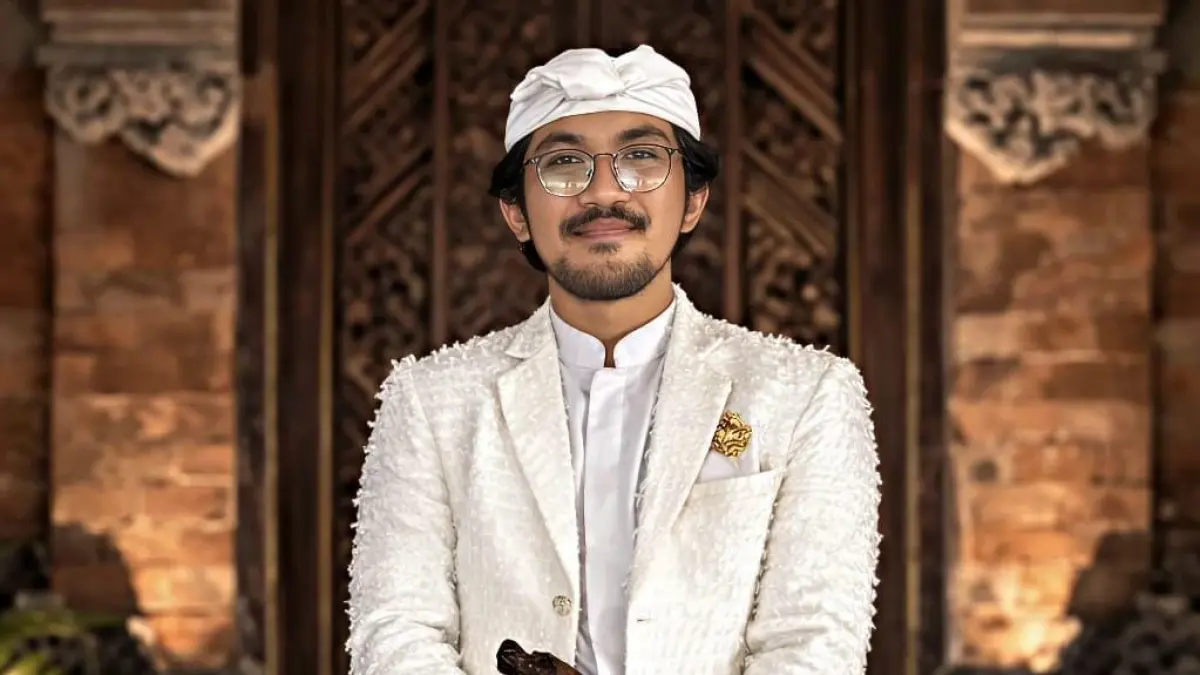 Akademisi muda asal Banjar Mantring, Desa Tampaksiring, Gianyar, Erman Rizky Dewa Suprapta, S.Pd., M.Pd