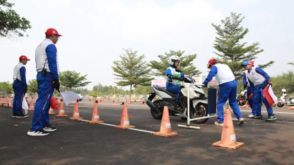 Guru, siswa hingga mahasiswa dari berbagai wilayah di Tanah Air mengikuti Safety Riding Camp 2026. (Ist)