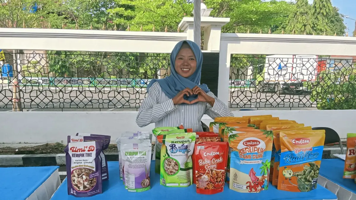 Kisah Rosyidah, Purna Pekerja Migran Indonesia yang Berhasil Kembangkan Usaha Olahan Hasil Laut di Pesisir Indramayu berkat Pelatihan dari BRI Peduli