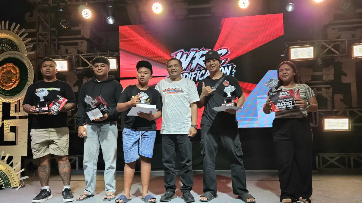 Para pemenang dalam ajang WRC Modification Contest, di Balai Banjar Tegalnarungan, Desa Sobangan, Kecamatan Mengwi, Minggu (20/7). (ist)