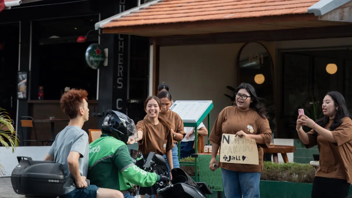 AJAK KOMUNITAS: 831 Petitenget bagi-bagi kopi gratis untuk driver online