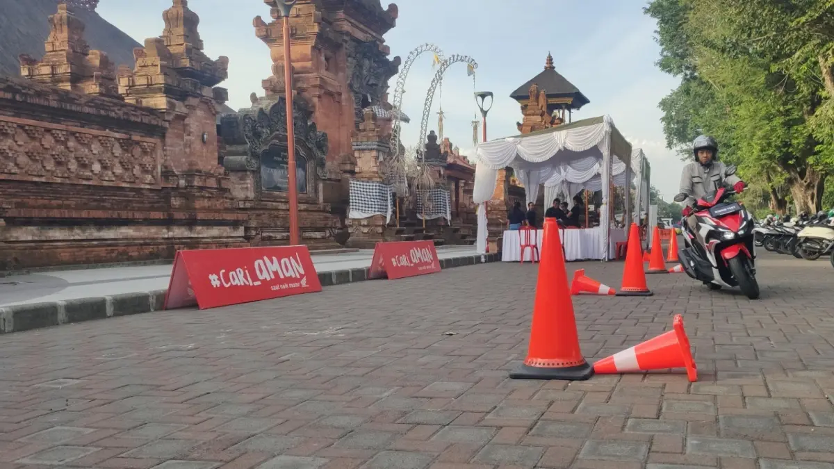 Astra Motor Bali mengajak seluruh pengguna sepeda motor untuk selalu menerapkan teknik berkendara yang aman. (Ist)