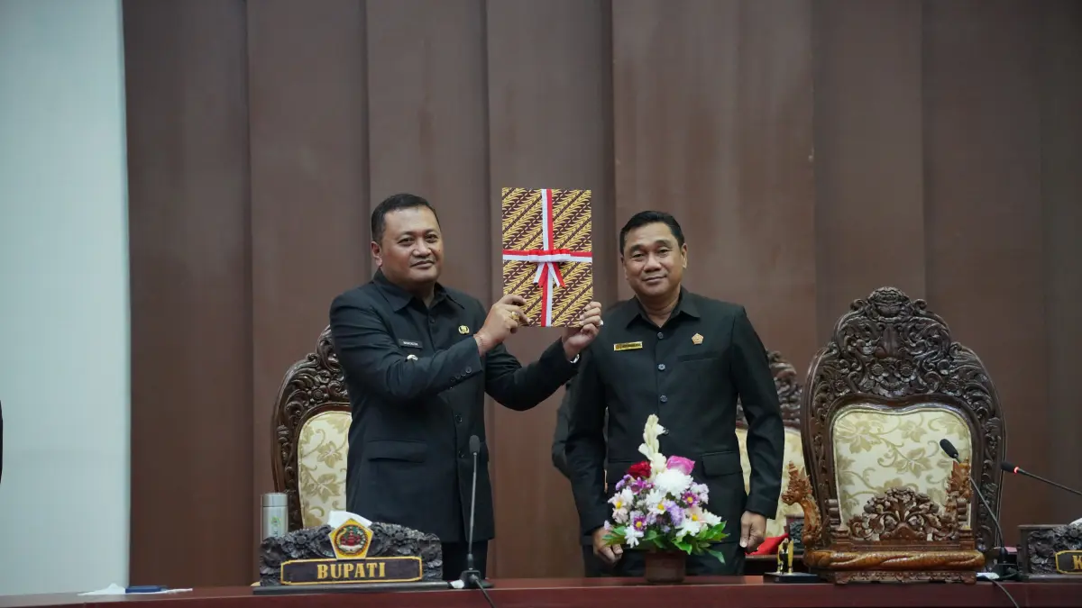 SIDANG : Rapat Paripurna di DPRD Kabupaten Gianyar.