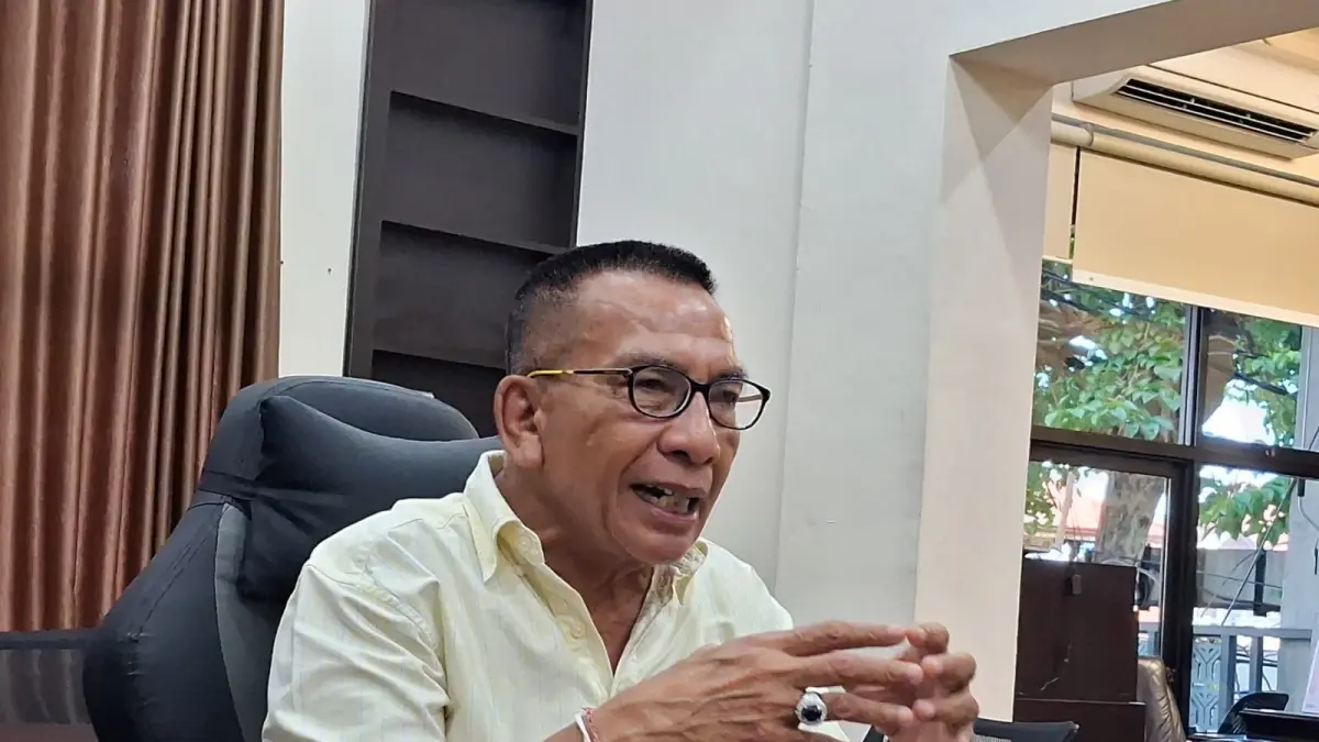 Kuasa Hukum Keluarga besar Puri Kaleran Kangin, Nyoman Gde Sudiantara atau yang akrab disapa Ponglik. (Bali Express/Istimewa)