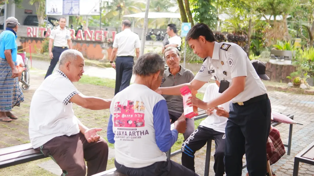 Rutan Kelas IIB Bangli melaksanakan pemeriksaan kesehatan gratis, Kamis (6/8/2026). (Ist)