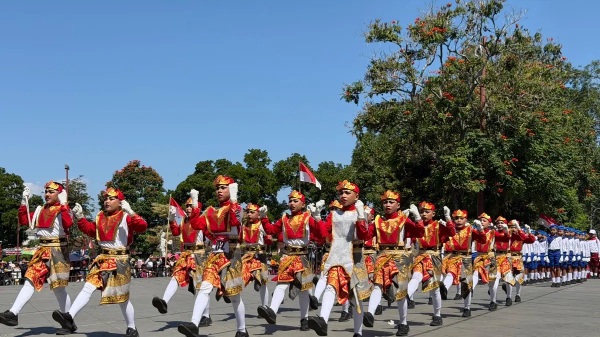JALAN : Lomba gerak jalan di Kabupaten Gianyar