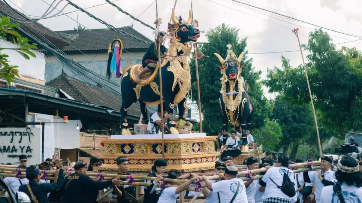 NGABEN : Prosesi ngaben massal di Desa Adat Sayan, Ubud, Gianyar.&nbsp;