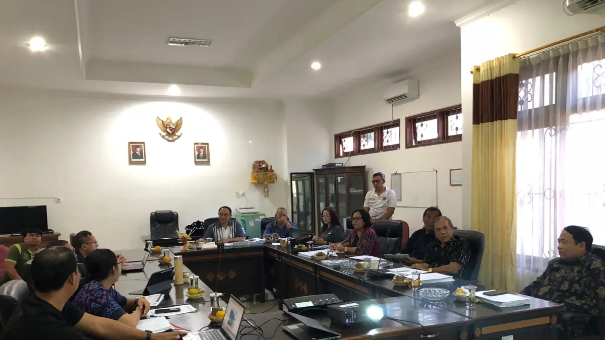 Komisi II DPRD Buleleng Soroti Pengelolaan Sampah dan Regenerasi Petani dalam KUA-PPAS 2027