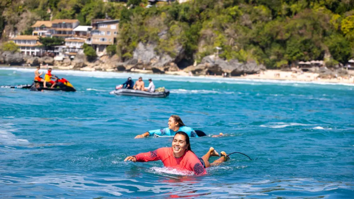 Sesi Pemanasan Rip Curl Cup 