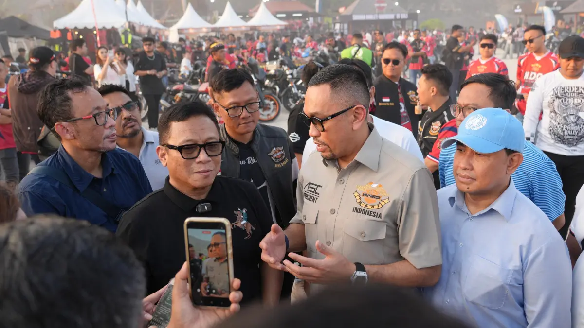 PERLIDUNGAN: Kegiatan&nbsp;Merdeka Ride & Evoria Rally 2026 yang berlangsung di Melasti, Desa Ungasan, Kecamatan Kuta Selatan, Badung, Sabtu (15/8)