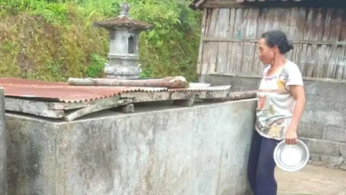 Warga Banjar Batumadeg, Desa Besakih, Kecamatan Rendang, Karangasem mengalami kesulitan air di musim kemarau. (Istimewa)  