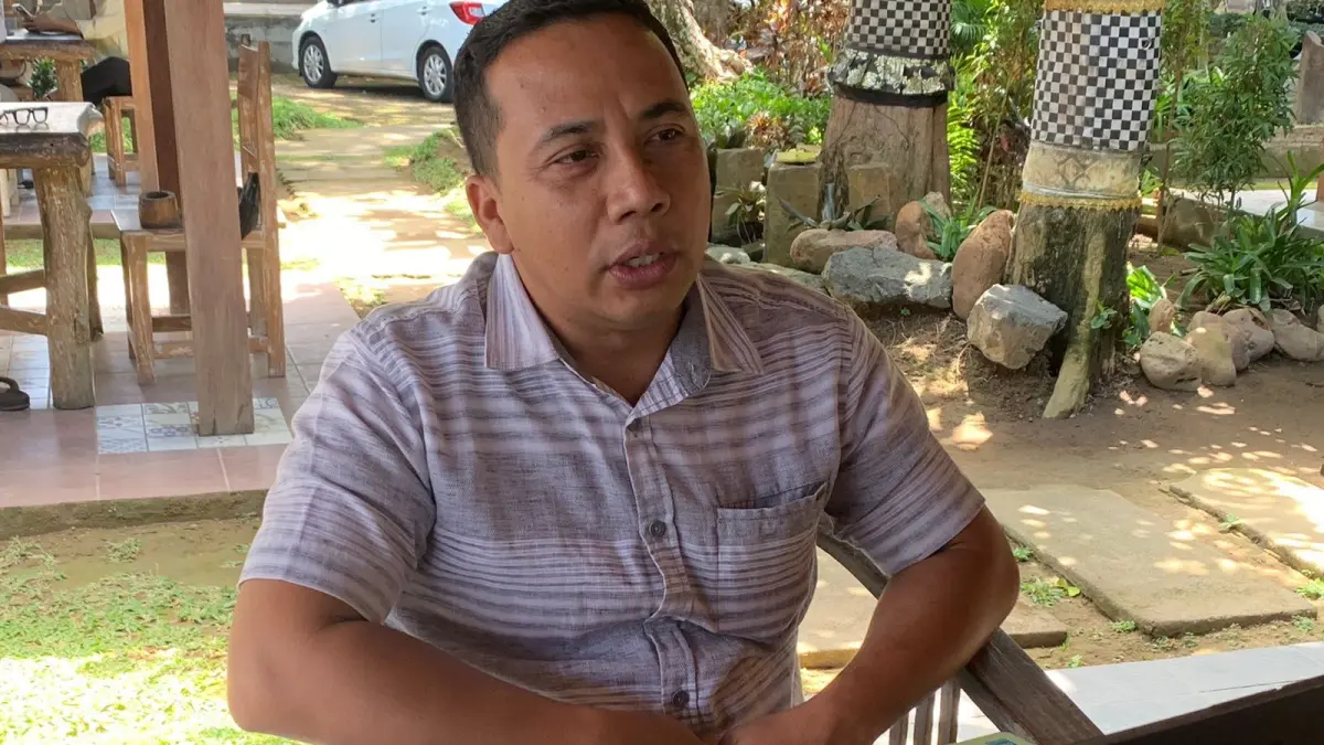 PERTANYAKAN: Kuasa hukum keluarga Ramia Cs, I Nengah Jimat, meminta DPRD Bali berhati-hati dalam menangani pengaduan masyarakat
