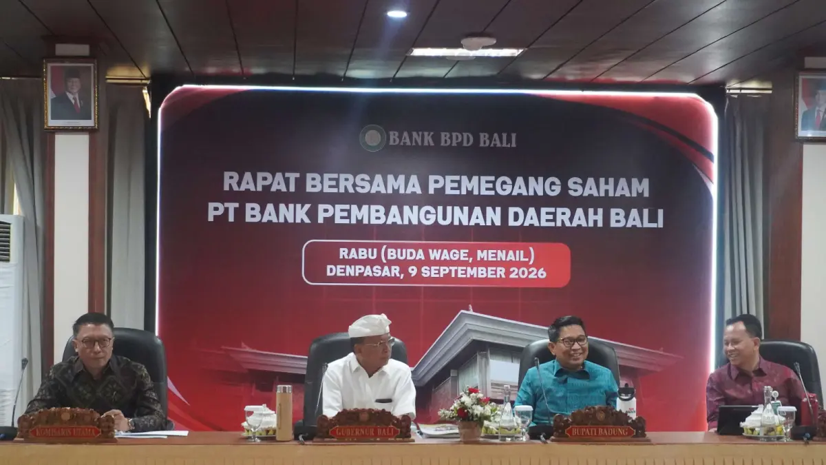 Manajemen serta Pemegang Saham Bank BPD Bali Duduk Bersama