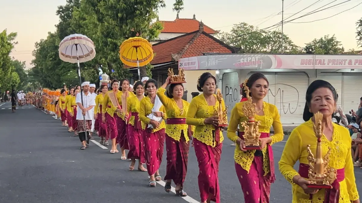 Tradisi Mepeed Desa Sukawati (ist)