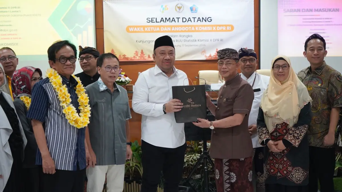Bupati Klungkung I Made Satria menerima kunjungan kerja DPR RI Komisi X, Kamis (17/9/2026). (ist)