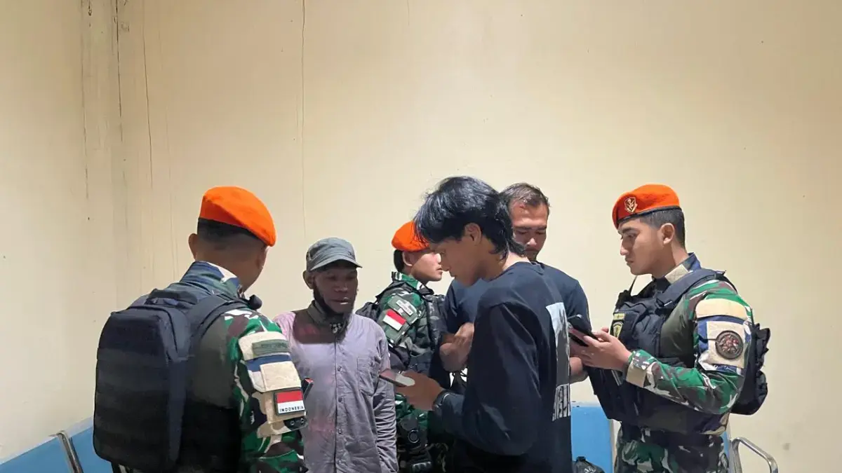 Penangkapan wadanyon OPM Koda Bintang Timur oleh pasukan TNI di bawah Kogabwilhan III pada Sabtu (19/9). (Kogabwilhan III)