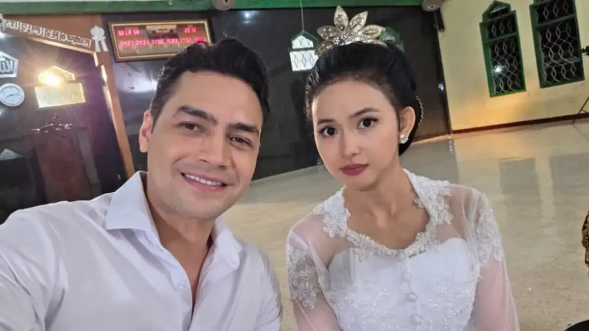 Adinda Azani beradu peran dengan Jonas Rivanno untuk pertama kalinya dalam sinetron Cinta Seluas Samudra. (Instagram: dindazani)