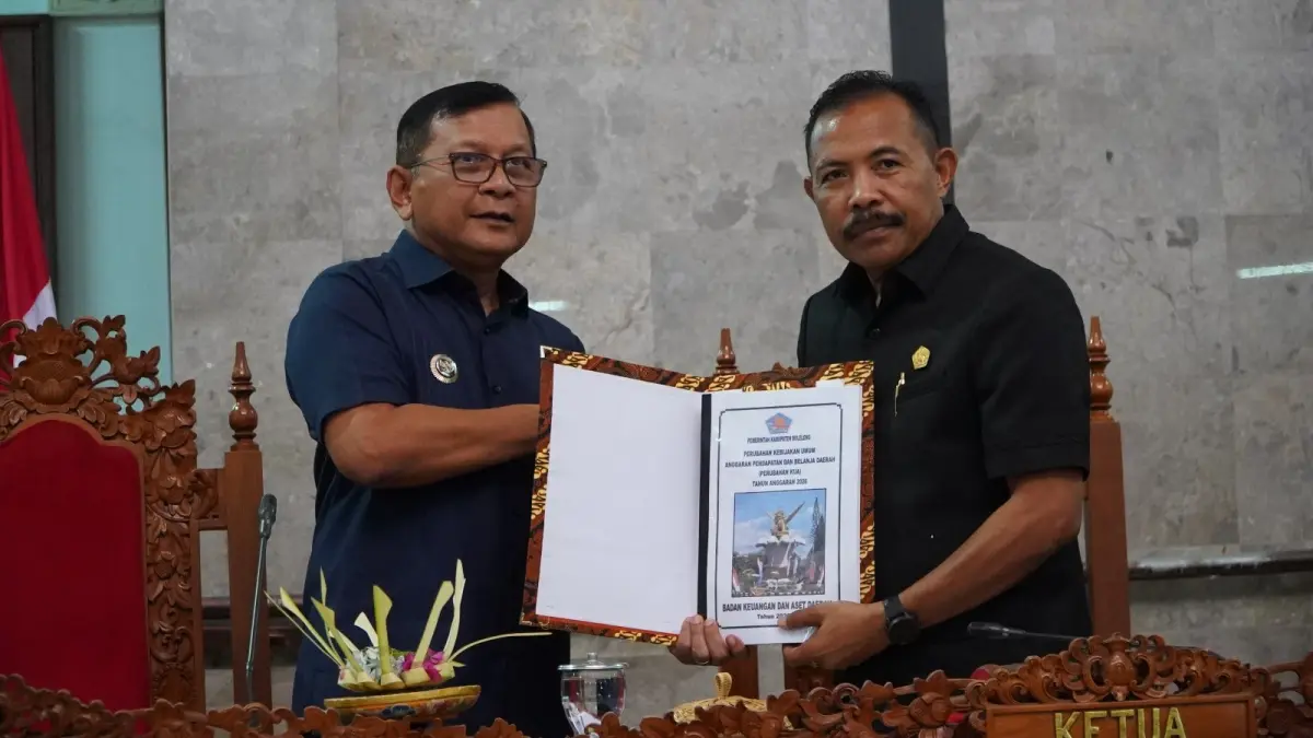 Bupati Buleleng dr. Nyoman Sutjidra dan Ketua DPRD Buleleng, Ketut Ngurah Arya usai pembahasan KUA-PPAS Perubahan APBD TAAHUN Anggaran 2026. (Ist)