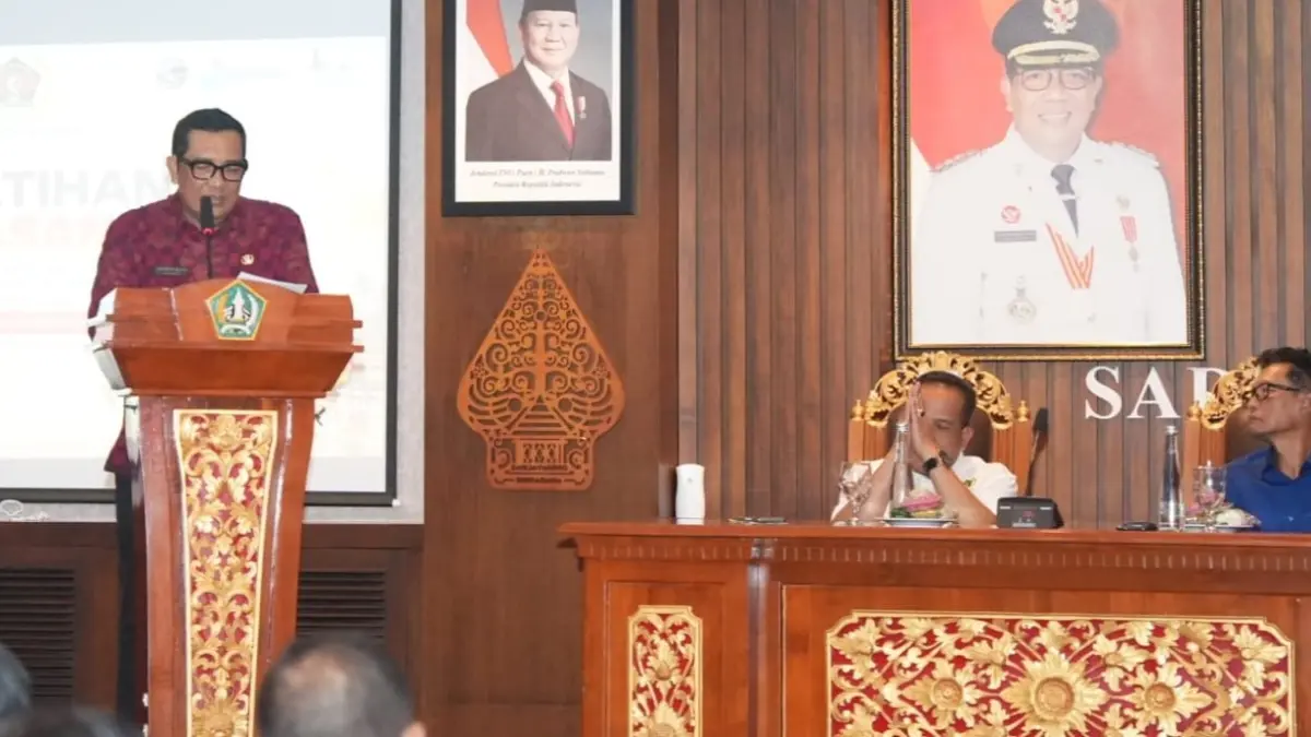 Bupati Tabanan I Komang Gede Sanjaya membuka Pelatihan Kehumasan kepada OPD yang diselenggarakan oleh PWI Tabanan Rabu (23/9/2026).