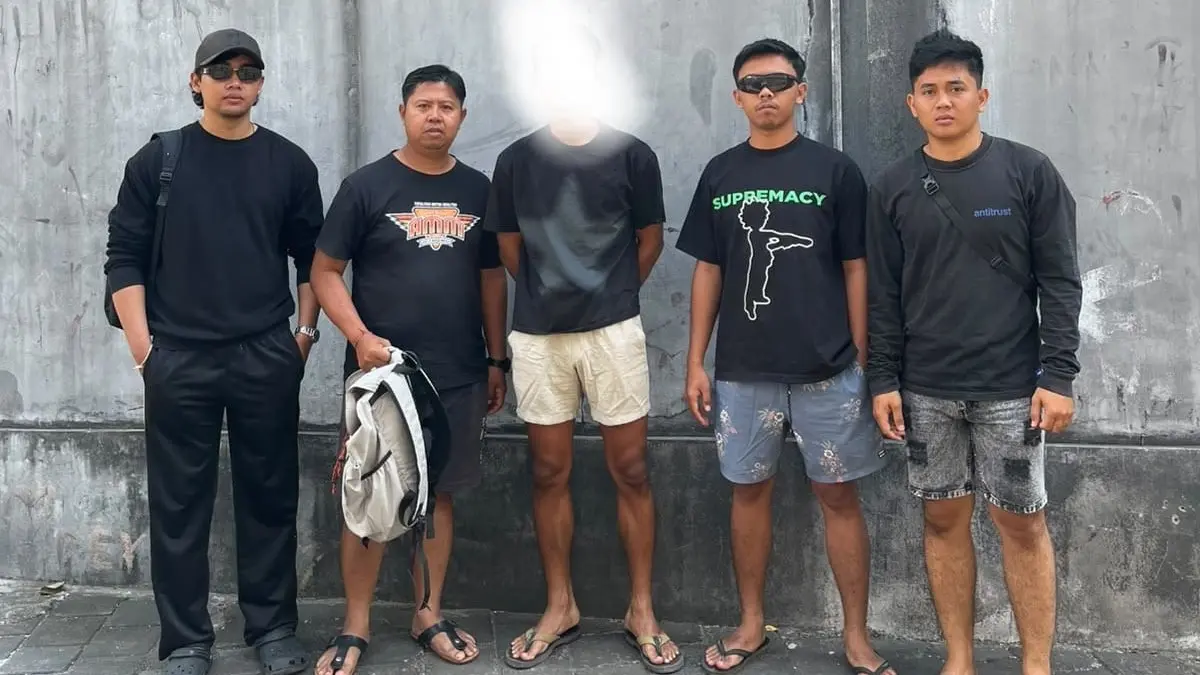 Tim Jalak Nusa Polsek Nusa Penida menangkap terduga pelaku penggelapan inventaris Jungle Padel. (Ist)