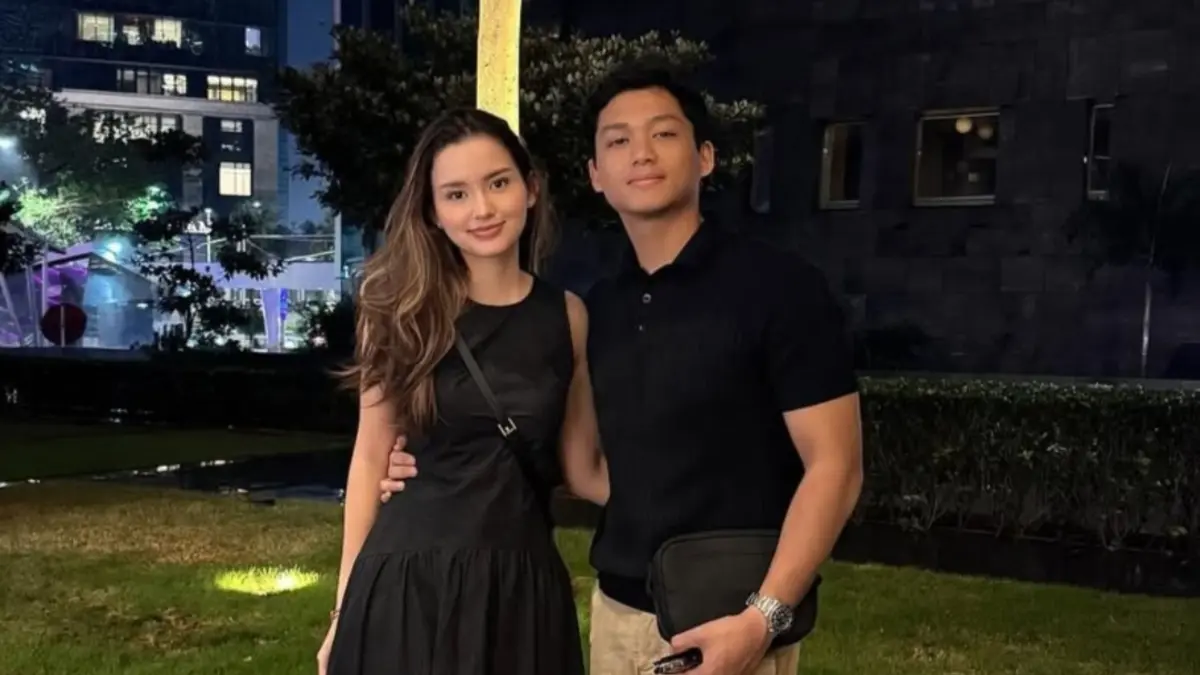 Azriel Hermansyah dan Sarah Menzel sedang merencanakan hari pernikahan. Keluarga besar sudah melakukan pertemuan di Bali terkait dengan pernikahan mereka. (Instagram @azriel_hermansyah)