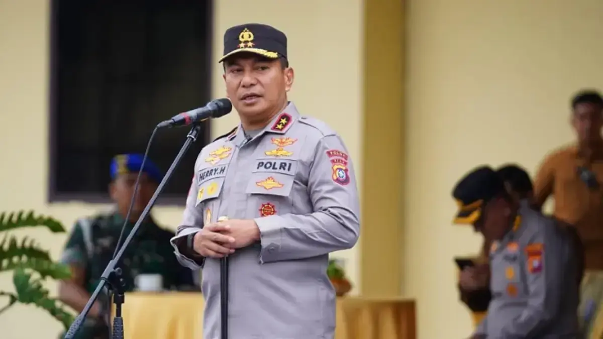 Kabaharkam Komjen Herry Heryawan saat masih bertugas sebagai Kapolda Riau. (Istimewa)