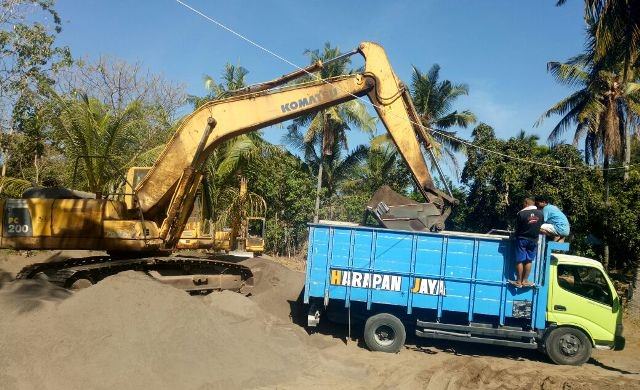 Depo Pasir Dibuka di Sambirenteng, Harga masih Tergolong Mahal
