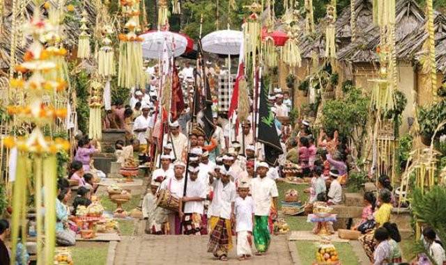 Begini Makna Sarana Upakara dan Pelaksanaan Hari Raya Kuningan