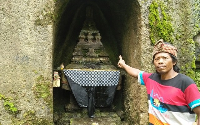 Kadang Muncul Ular dan Orang Besar di Kawasan Candi Tebing