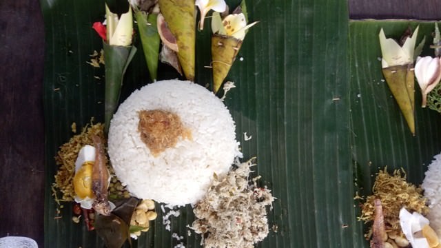 Lawar Intaran, Simbol Pahit-Manis, Harus Dihabiskan Atau Kena Sanksi