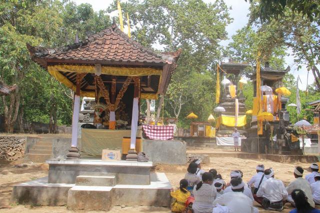 Pura Prapat Agung; Cikal Bakal Peradaban Bali dan Telaga Warna-warni