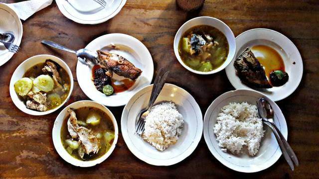 Soup Ikan di Warung Mak Beng Sanur, Jadi Destinasi Kuliner Wajib