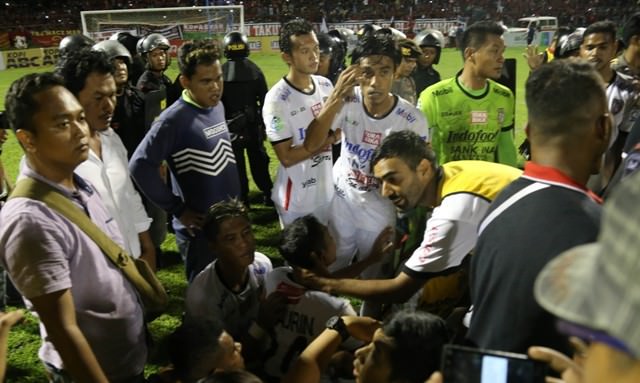Tekuk Juku Eja, Bali United “Dikepung” Suporter PSM