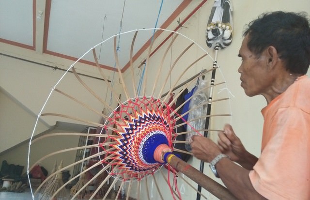 Bikin Tedung Butuh Ketelitian dan Kesabaran